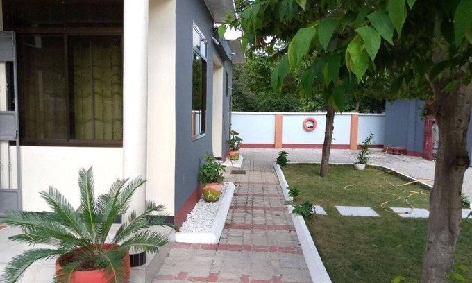 Upanga East Maison | Le Kanyi KG2 !!