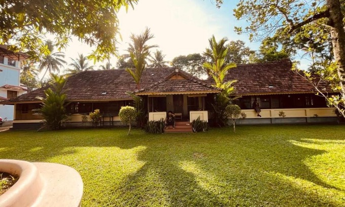 Mankombu Lit Et Petit-Déjeuner | The Kerala Heritage Villa on the shore of Backwaters - Pamba River Alleppey