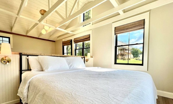 River Falls Autre | The Kinni Cottage - Abide Riverfront Farmstay