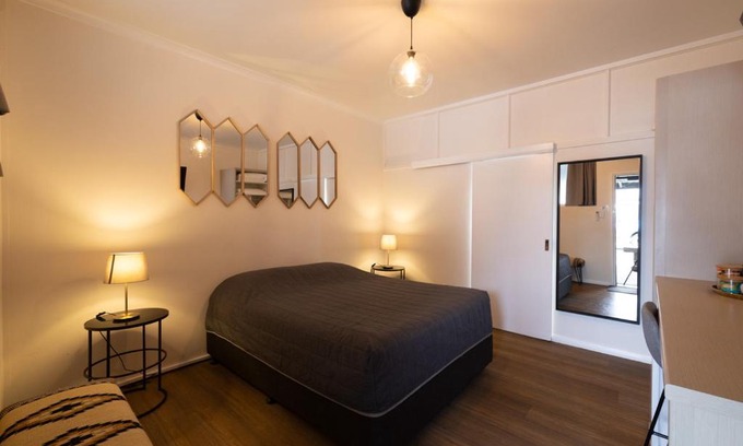 Bungendore Hôtel | The Lake George Hotel