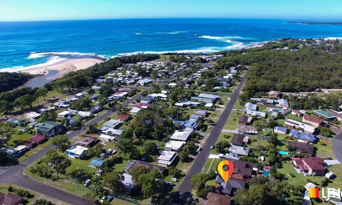 Cudmirrah Maison | Comfortable family home in a quiet street