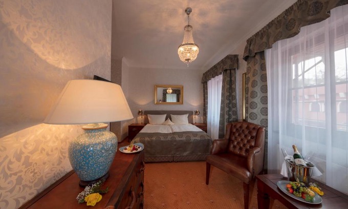 Gartenstadt Hôtel | The Lakeside - Burghotel zu Strausberg