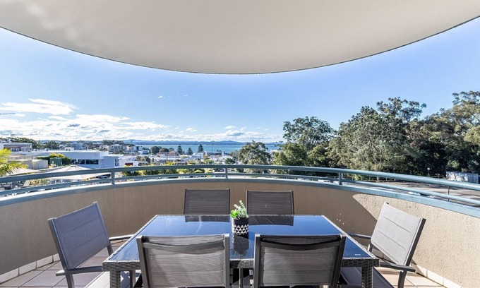 Nelson Bay Appartement | 211 'The Landmark', 61B Dowling Street - Vacances dans un complexe de vacances avec piscine, salle de jeux et restaurant
