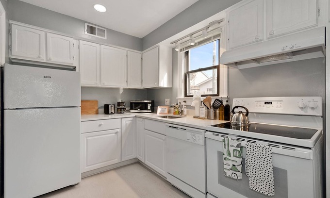 Nauck Maison | ☆The Langley | Kid+Pet Friendly | Mins to DC☆