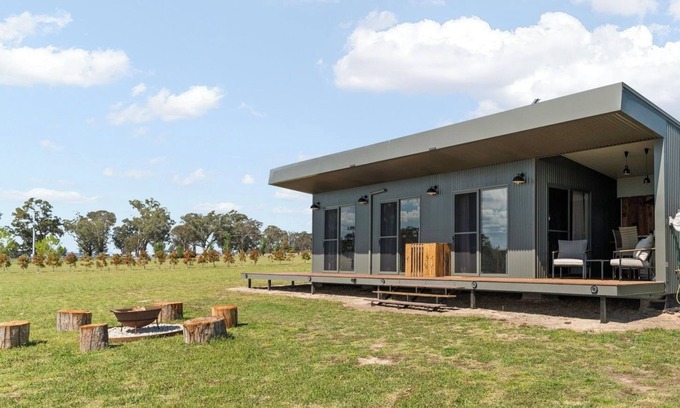 Frog Rock Cottage | The Linburn Cottage of luxury Wine, relaxation and country charm.