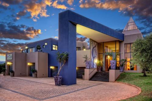 Silver Lakes Maison | The Links Guest House