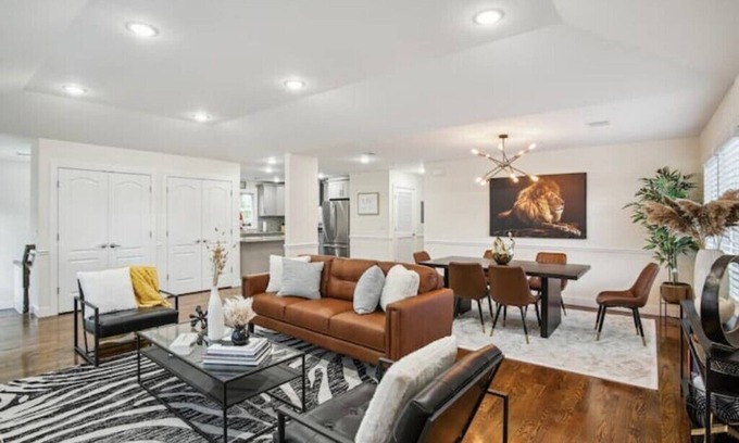 Kearny Appartement | The Lions Den Luxury 3-Bedroom Oasis + Patio