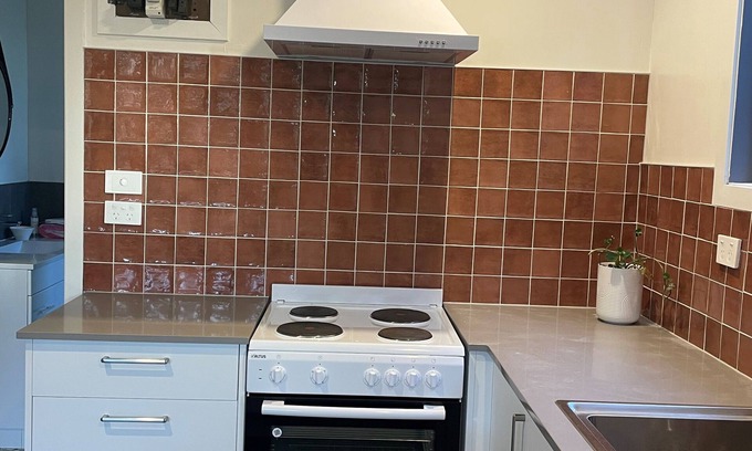 Pukemoremore Maison | The Little House is in a rural setting 8 minutes to Cambridge.