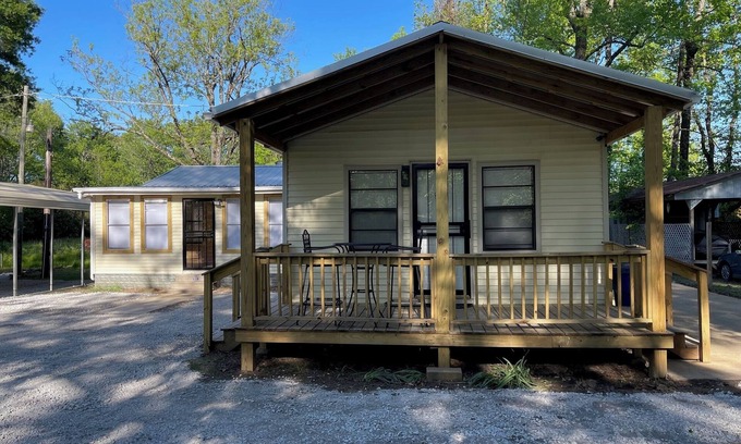 Sardis Maison | The Lodge at Sardis Lower Lake