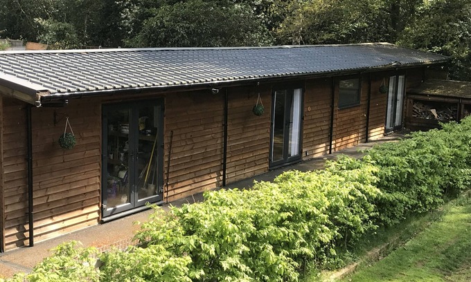 Berkhamsted Cabine | The Lodge located adjacent to stunning woodland