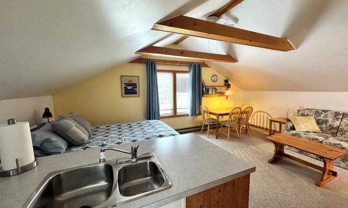 Southampton Cabine | The Loft At The Beach House Southampton