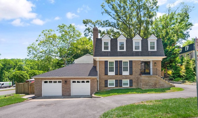 Arlington Maison | The Luxor of Arlington