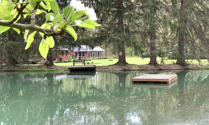 Austinburg Maison | La maison principale à Rustic River Retreats - Domaine privé de 27 acres de Grand River!
