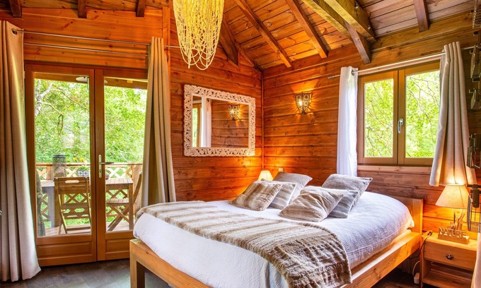 Montauroux Cabine | The Maisonette in the Trees "Les Lavandins"