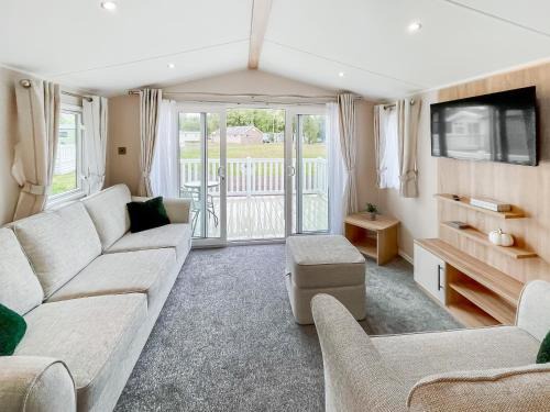 Glenesk Maison | The Manor Retreat