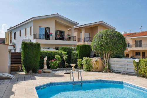 Peyia Town Appartement | The Marilouize Apartment
