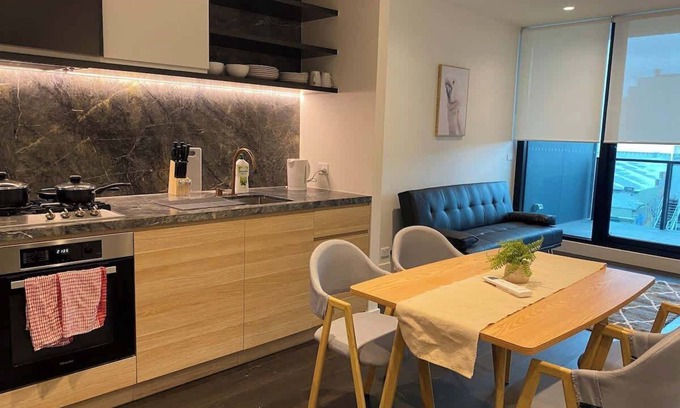 West Melbourne Appartement | The Marker - Modern West Melbourne Apt w/ parking
