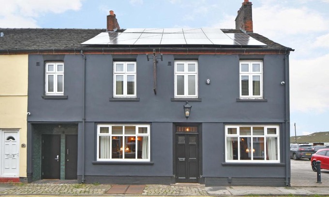 Newcastle-Under-Lyme Maison | The Masons Arms