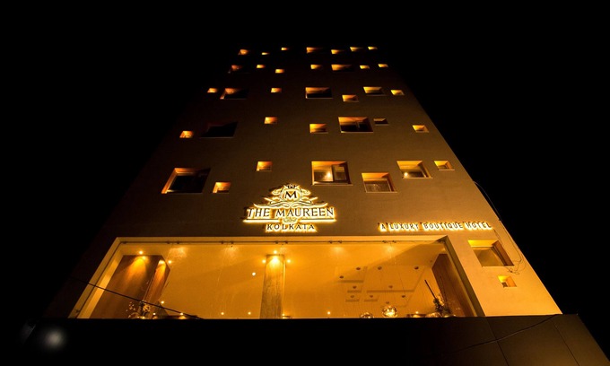 Lake Town Hôtel | The Maureen