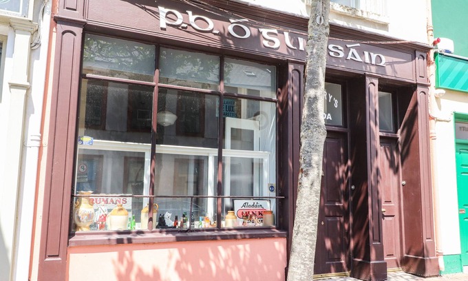 Kilrush Appartement | THE MERCHANT'S STORE, family friendly in Kilrush, County Clare