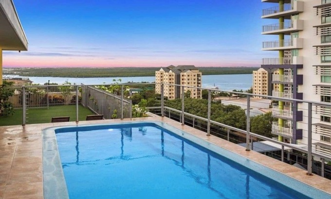 Darwin City Centre Appartement | Welcome to your stylish urban oasis! This 1-bedroom CBD apartment sleeps up to 5 guests