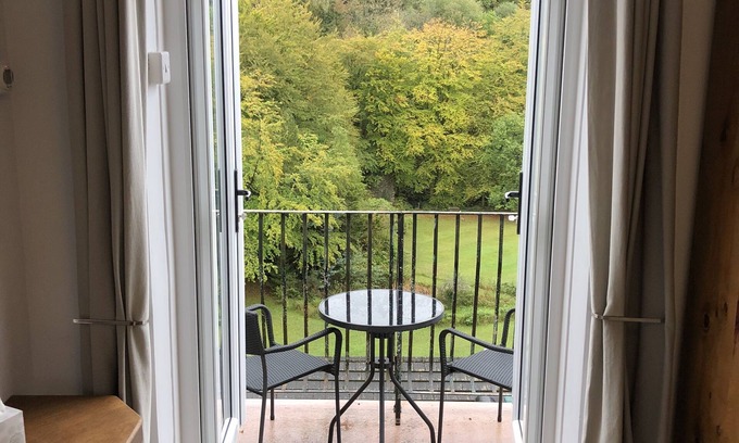 Llandybie Lit Et Petit-Déjeuner | The Mill at Glynhir