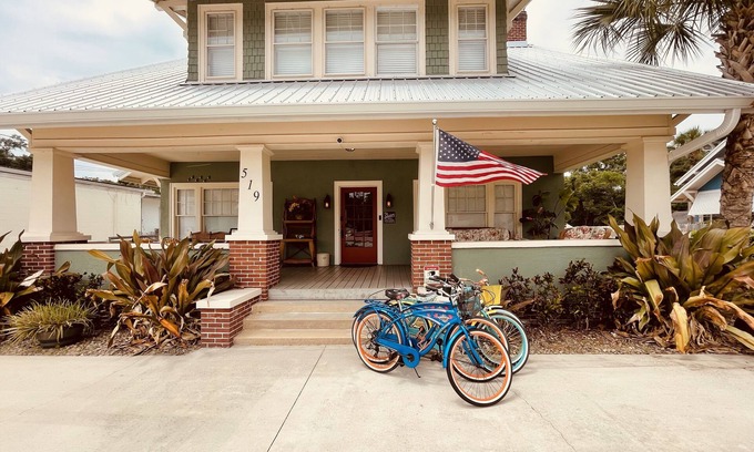 Richs Deland Maison | The Monarch House, in the heart of downtown Deland