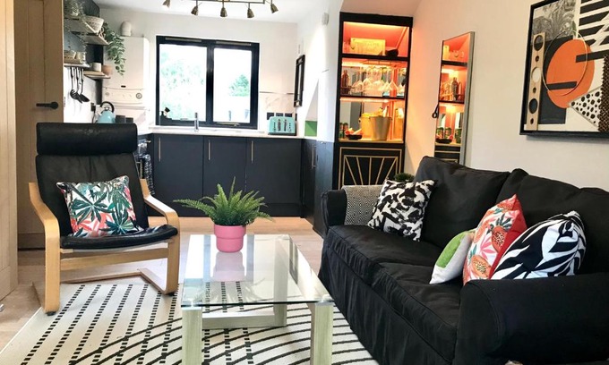 Innerleithen Appartement | THE MORNINGSIDE APARTMENT Charming stylish apartment in the centre of Innerleithen