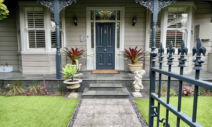 Mosman Maison | The Mosman Cottage @ Alegria