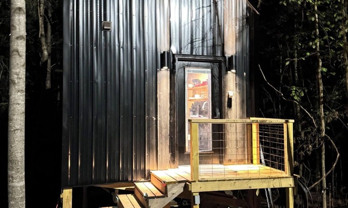 Tie Plant Cabine | The most unique getaway experience in North Mississippi!