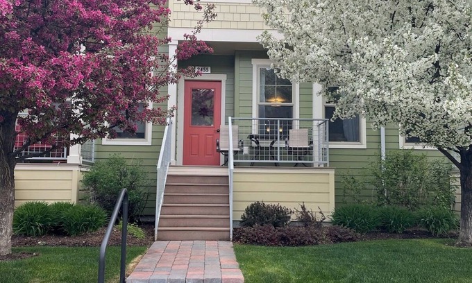 Hailey Maison | The Music House at Sweetwater 2BD 2BA Condo - Hot Tub, Pool, & lots of adventure