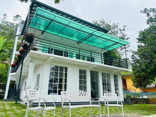 Talawakele Cabine | The Mystic