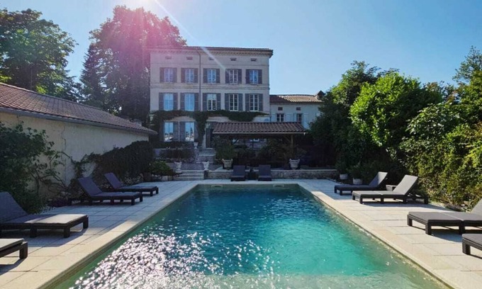 Riberac Appartement | The Nautical Suite at La Maison Chaleureuse