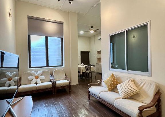Hulu Selangor Maison | The Neighbour KKB - Rooms with shared bathroom - Whole unit has 4 rooms