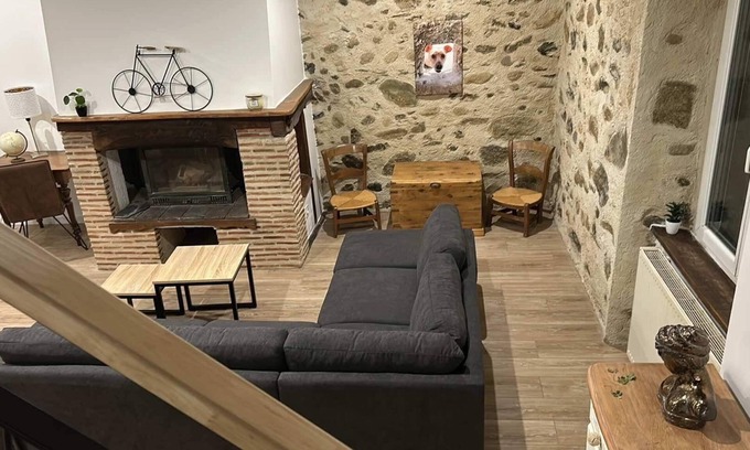 Arcizac-ez-Angles Appartement | Le refuge de Néo à 4km de Lourdes au pied des Pyrénées. Idéal pour les familles.