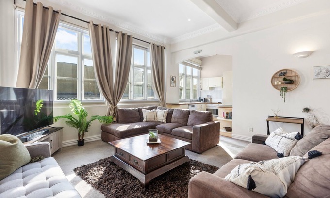 Te Aro Appartement | Central, Sunny & Spacious