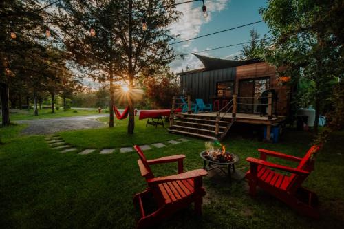 Tyendinaga Mohawk Territory Autre | The Nest - Romantic Tiny Home with a Vintage Vibes, 10 mins to Winery