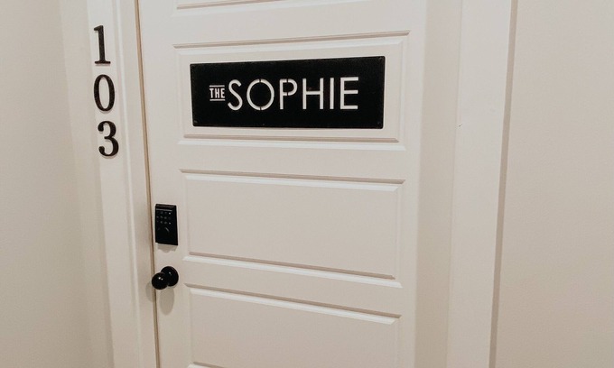 Dodge City Appartement | The New Premiere Downtown Luxury Loft, The Sophie