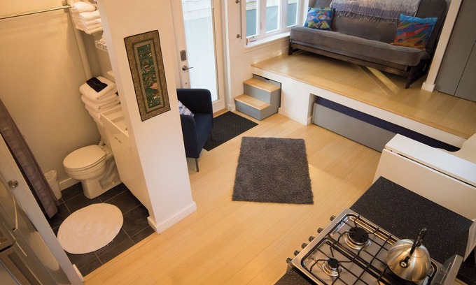 Lyons Station Balnéaire | The Nun's House - Bright Modern Tiny Home in Lyons CO