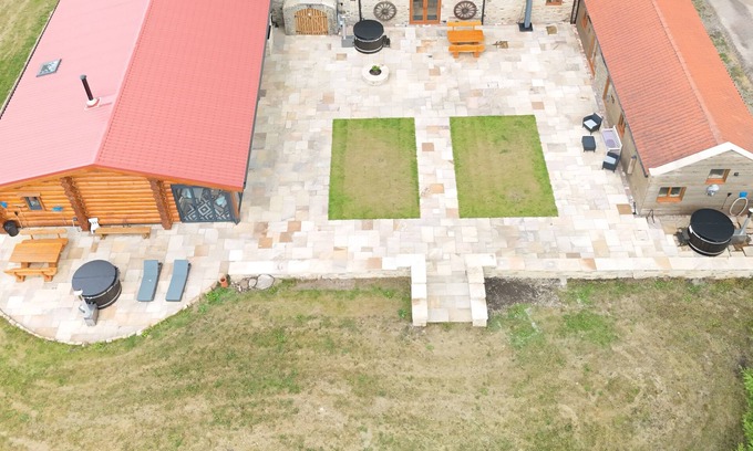 Crook Maison | The Oak & The Log Cabin, Sleeps 10, 2 Hot Tubs
