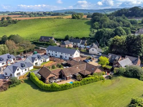 Old Cleeve Maison | The Old Byres