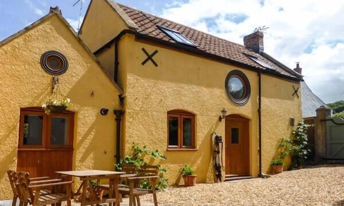 Weston-super-Mare Cottage | The Old Cottage, WESTON-SUPER-MARE