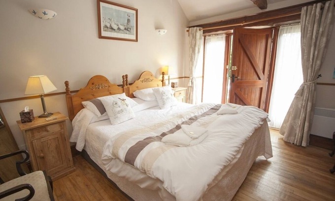 Bradford-on-Avon Autre | Triple-Premium-Salle de bain et douche-Terrasse-In Converted Farm Bdg