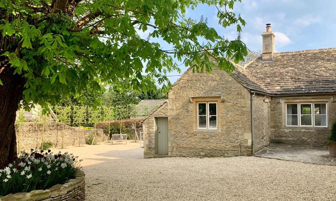 Burford Maison | The Old Dairy