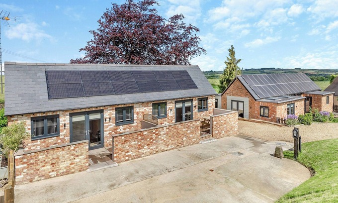 Chipping Norton Cottage | The Old Stables 1 - UK46682