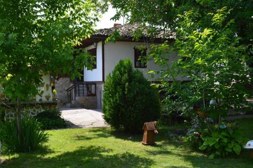 Polski Trambesh Maison | The Old House Guest House