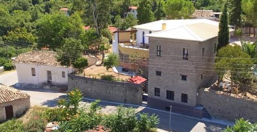 Aegae Cabine | The old olive mill house