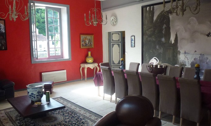 Montmorillon Maison | Le Vieux Palais de Montmorillon