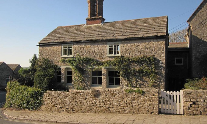 Kingston Maison | The Old Reading Room