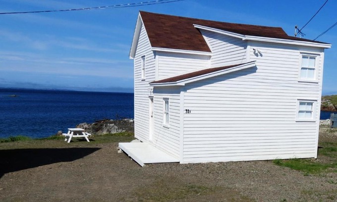 Fogo Maison | The Old Salt Box Co. - Aunt Glady's